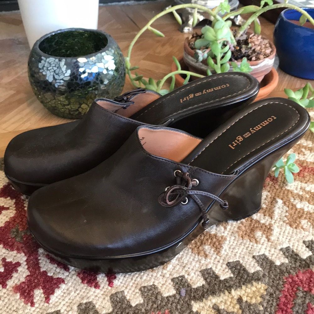 Tommy girl brown leather wedge mules size 9M